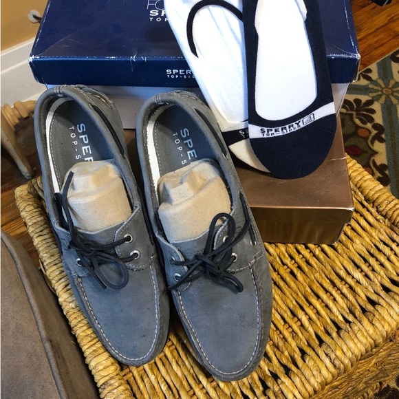 Sperry Other - Men 11/2 shoes gently used wore once.